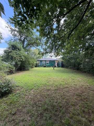1055 Star Street, Denison, TX 75020