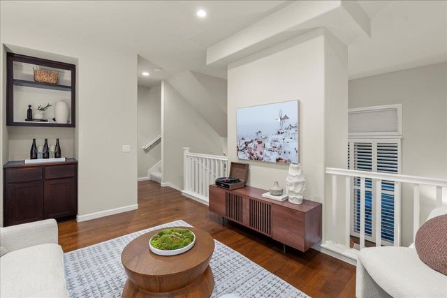 1376 Mckinley Court, San Jose, CA 95126