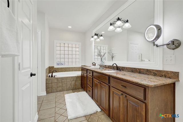 1029 Gruene Road, New Braunfels, TX 78130