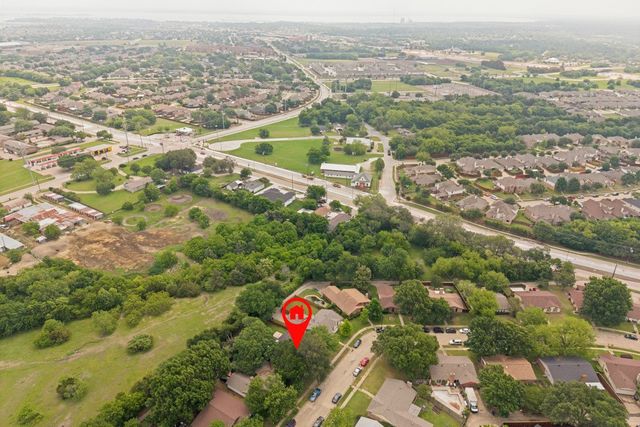 922 Meadowdale Circle, Garland, TX 75043