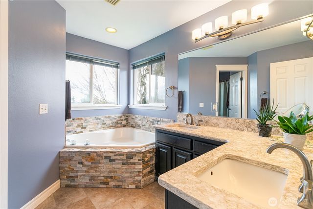 3649 Westhills Pl, Bellingham, WA 98226