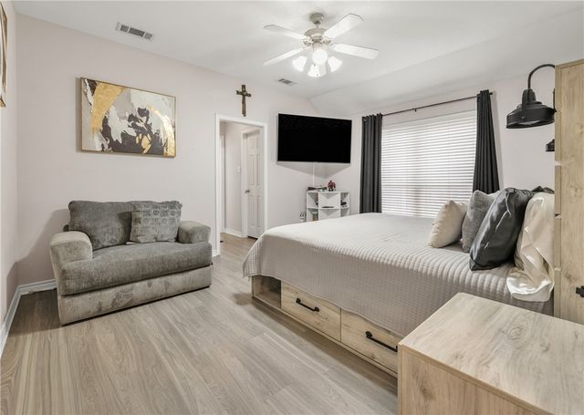 217 Karten Lane, College Station, TX 77845