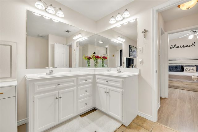 217 Karten Lane, College Station, TX 77845