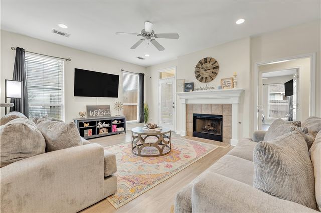 217 Karten Lane, College Station, TX 77845