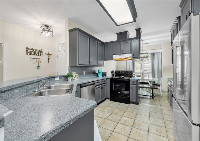 217 Karten Lane, College Station, TX 77845