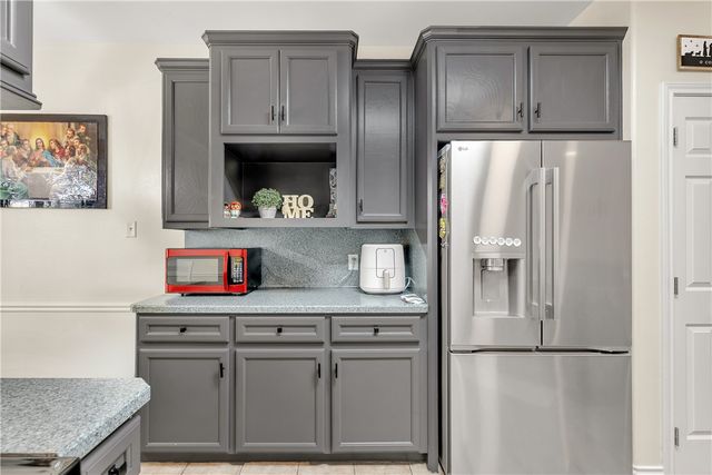 217 Karten Lane, College Station, TX 77845