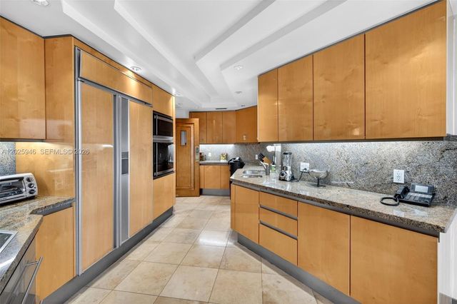 2600 Island Blvd 1202, Aventura, FL 33160