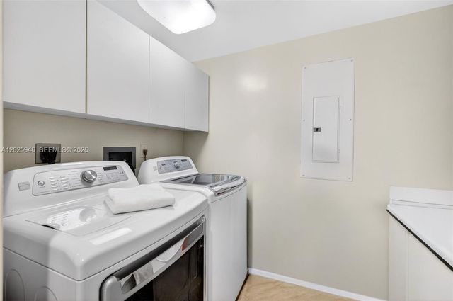 2600 Island Blvd 1202, Aventura, FL 33160
