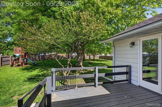 10350 Ataberry Drive, Vienna Charter Township, MI 48420