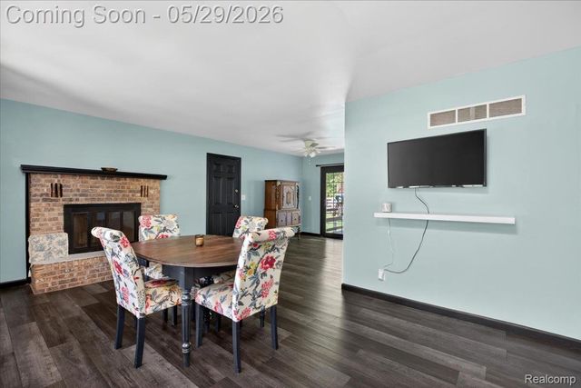 10350 Ataberry Drive, Vienna Charter Township, MI 48420