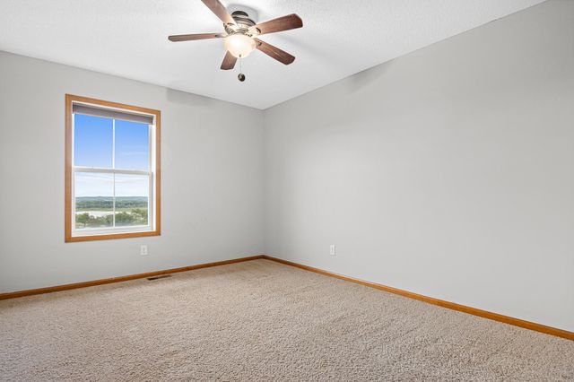 10174 Indigo Drive, Eden Prairie, MN 55347