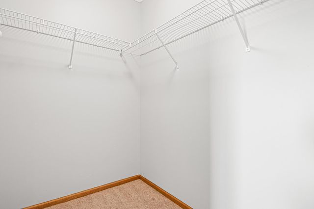 10174 Indigo Drive, Eden Prairie, MN 55347