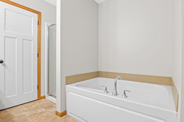 10174 Indigo Drive, Eden Prairie, MN 55347