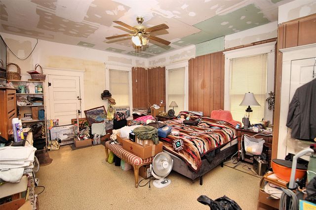 402 Trinity ST, Lockhart, TX 78644