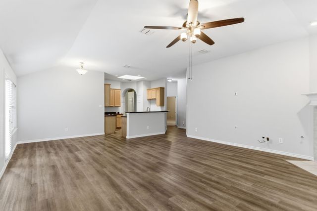 1633 Yellowstone Avenue, Lewisville, TX 75077