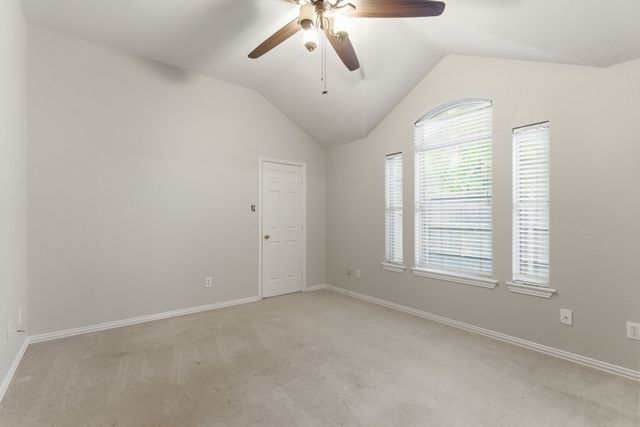 1633 Yellowstone Avenue, Lewisville, TX 75077