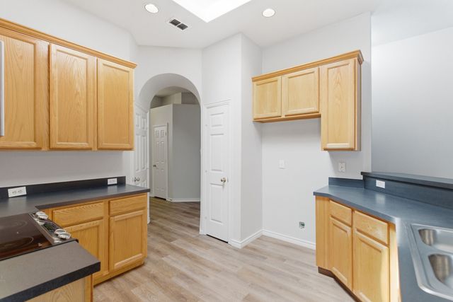 1633 Yellowstone Avenue, Lewisville, TX 75077