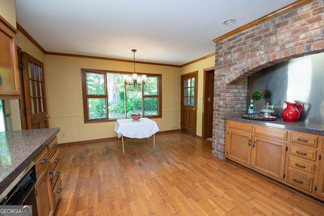 505 Pine Circle, Peachtree City, GA 30269