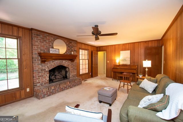 505 Pine Circle, Peachtree City, GA 30269