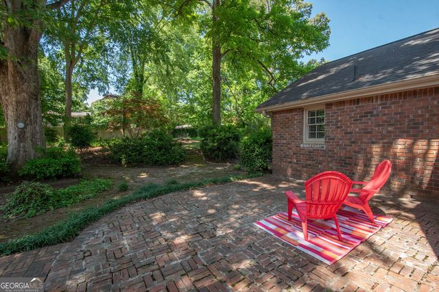 505 Pine Circle, Peachtree City, GA 30269