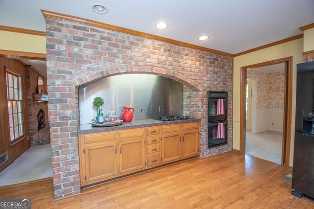 505 Pine Circle, Peachtree City, GA 30269