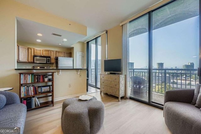 3040 Peachtree Road NW 1310, Atlanta, GA 30305