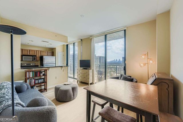 3040 Peachtree Road NW 1310, Atlanta, GA 30305