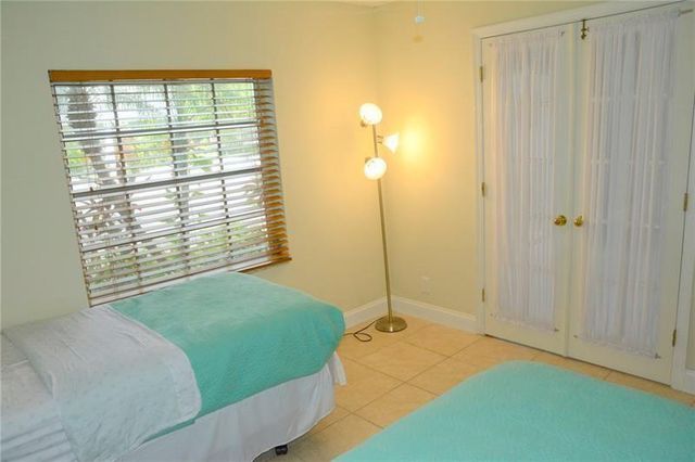 6499 BAY CLUB Drive 2, Fort Lauderdale, FL 33308