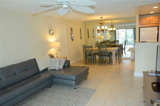 6499 BAY CLUB Drive 2, Fort Lauderdale, FL 33308