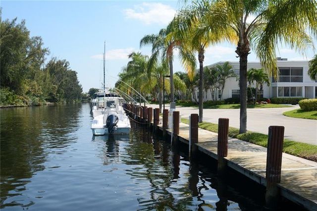 6499 BAY CLUB Drive 2, Fort Lauderdale, FL 33308