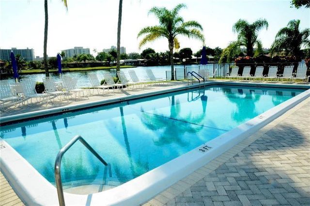6499 BAY CLUB Drive 2, Fort Lauderdale, FL 33308