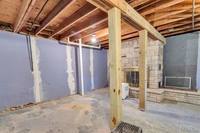 7 Crest Drive, Unincorporated, MO 63026