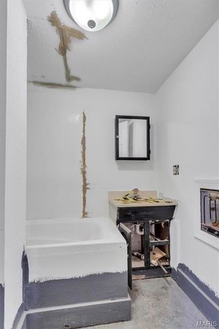 7 Crest Drive, Unincorporated, MO 63026