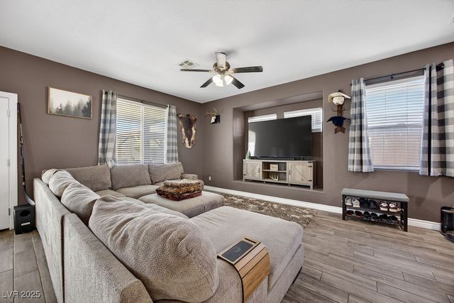 9331 Coral Berry Street, Las Vegas, NV 89123