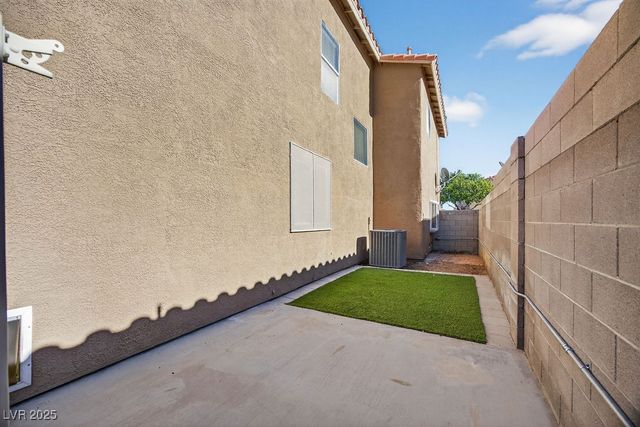 9331 Coral Berry Street, Las Vegas, NV 89123