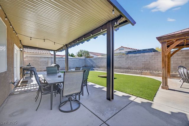 9331 Coral Berry Street, Las Vegas, NV 89123