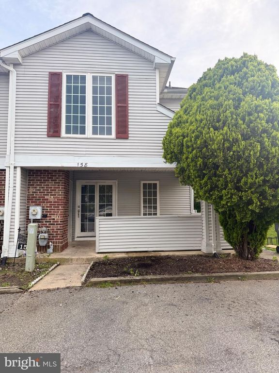 158 LAKE ARROWHEAD CIR, Bear, DE 19701