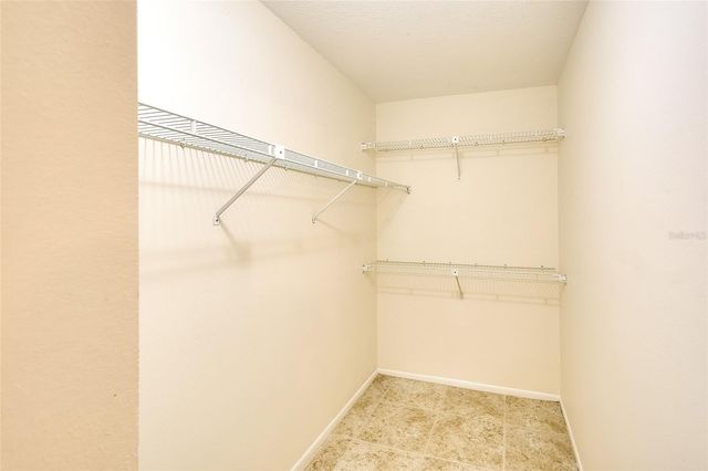 361 OAK HILL DRIVE 3, Sarasota, FL 34232