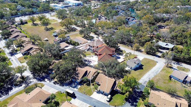 361 OAK HILL DRIVE 3, Sarasota, FL 34232