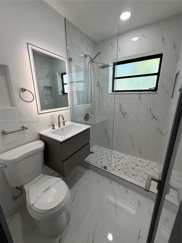 4175 SW 87th Avenue 1, Miami, FL 33165