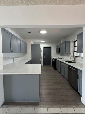 4175 SW 87th Avenue 1, Miami, FL 33165