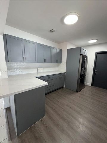 4175 SW 87th Avenue 1, Miami, FL 33165