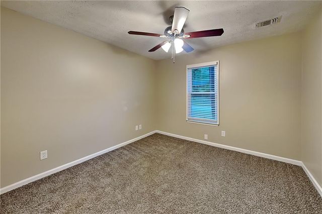350 Ivy Mill Court, Roswell, GA 30076