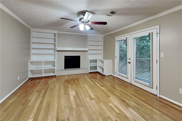 350 Ivy Mill Court, Roswell, GA 30076