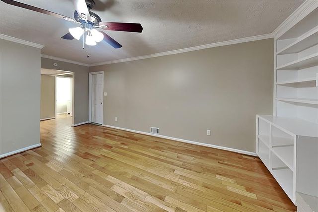 350 Ivy Mill Court, Roswell, GA 30076