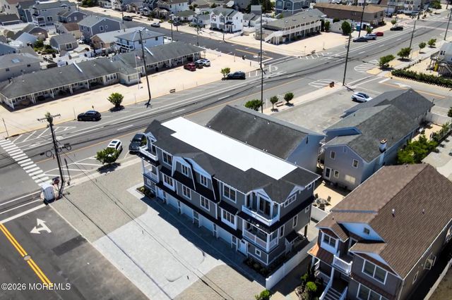 100 Haddonfield Avenue A, Lavallette, NJ 08735
