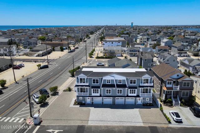 100 Haddonfield Avenue A, Lavallette, NJ 08735