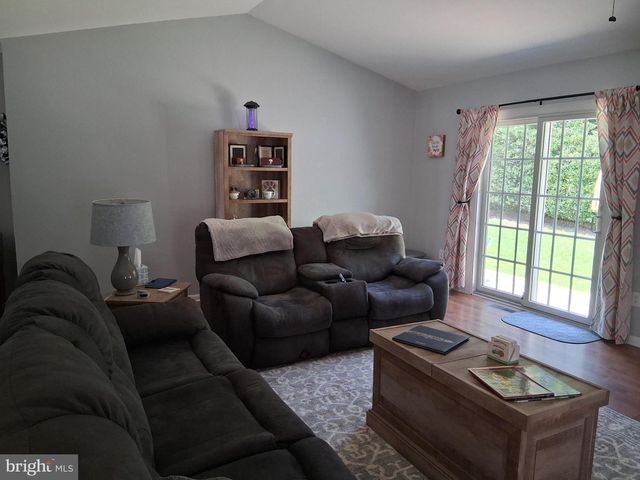 210 S LANDING DR, Milford, DE 19963
