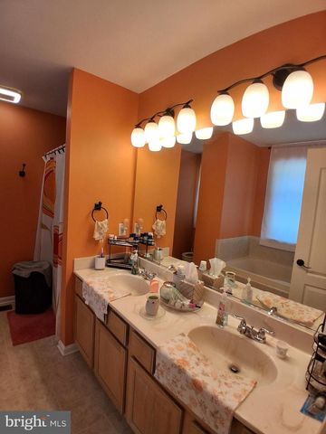 210 S LANDING DR, Milford, DE 19963