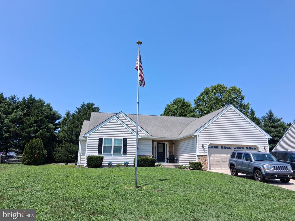 210 S LANDING DR, Milford, DE 19963
